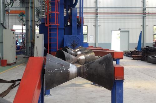 鋼管外壁噴砂機(jī) 鋼管外壁噴砂機(jī)